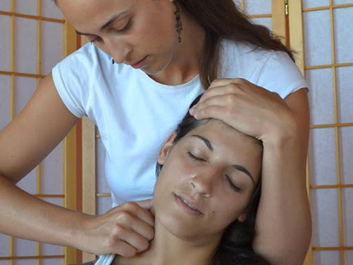 Bấm huyệt theo phương pháp Veronica Amarelle