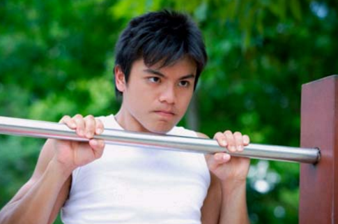 các cách hít xà đơn hiệu quả bạn nên biết